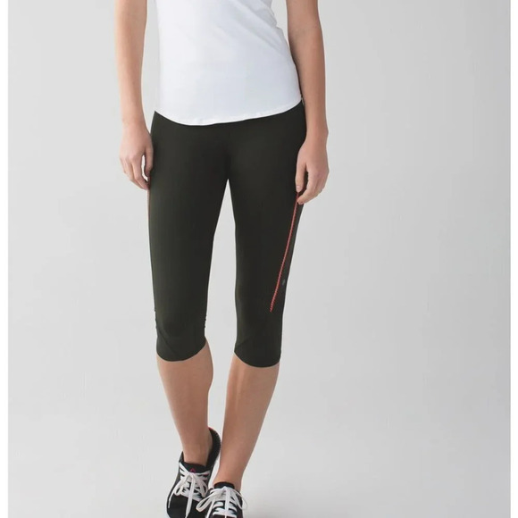 Lululemon Green Vent It Out Cropped Leggings Running Tights - Picture 2 of 11